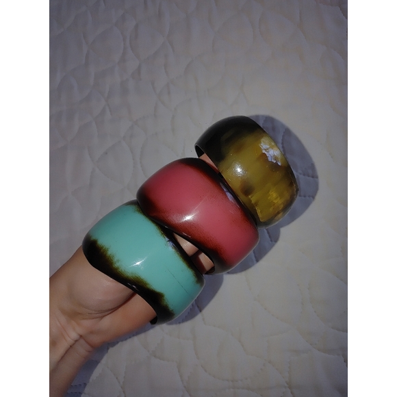 Real bone bangles - Picture 2 of 11